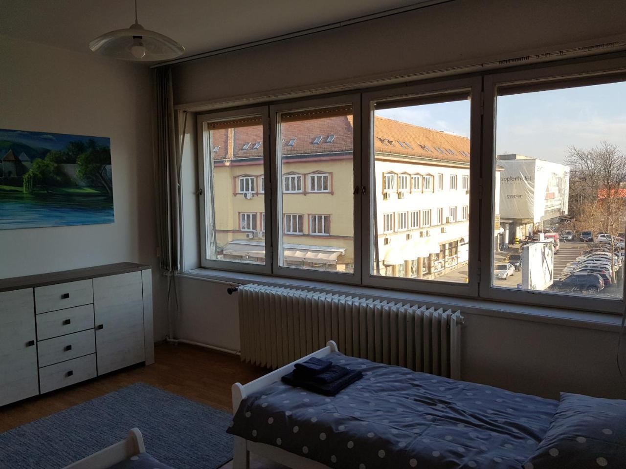 Sara Apartment Баня-Лука Экстерьер фото